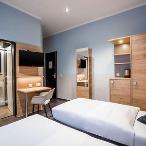 Standard Zimmer mit zwei Einzelbetten